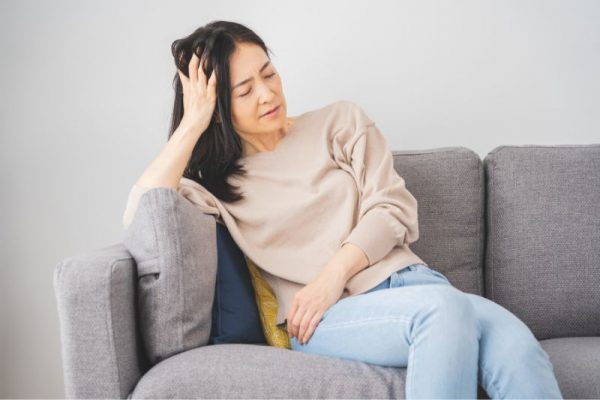 Phụ nữ tiền mãn kinh nên chăm sóc sức khỏe như thế nào để duy trì chất lượng sống?
